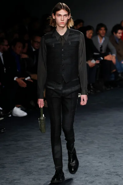 Look 20